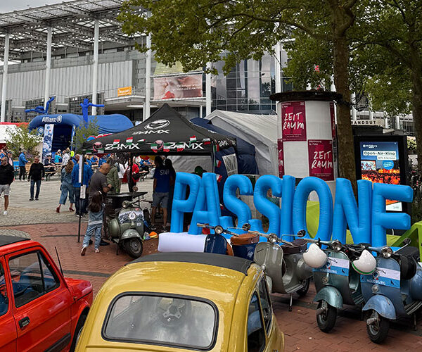 Beim Vespa-Fest zu Gast in Wolfsburg