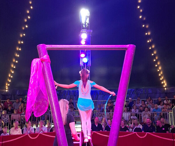 Mitmach-Zirkus begeistert 80 Kinder in Detmerode