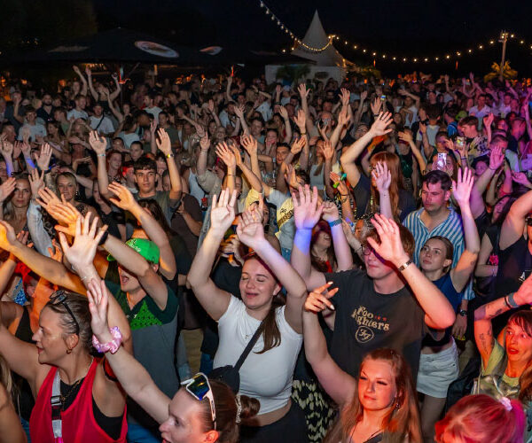 Seefest Allersee 2026: Drei Tage Sommer, Musik, Familienprogramm und Beachclub direkt am Wasser