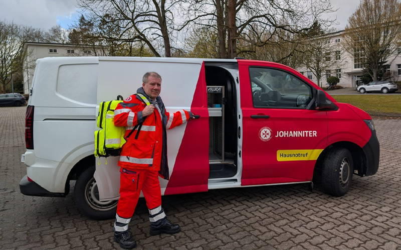 Kosten für Hausnotrufsysteme werden oft von den Pflegekassen übernommen. 