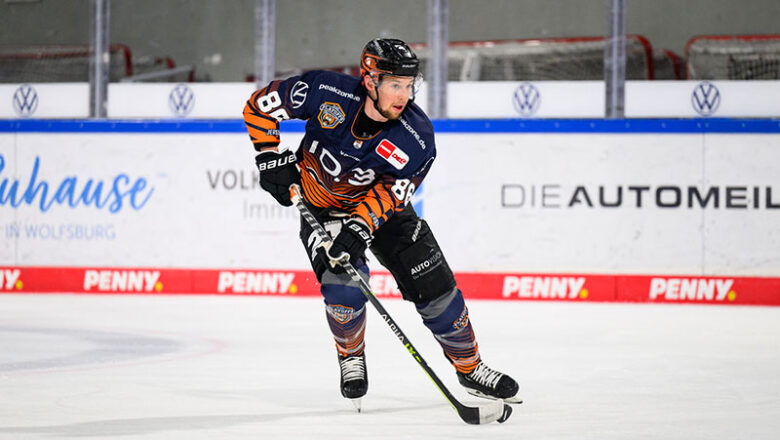 Top-Stürmer Tyler Morley wird erneut ein Grizzly