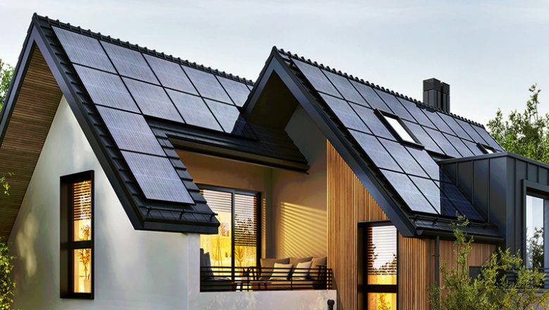 Dach und Photovoltaik: Beides braucht Pflege