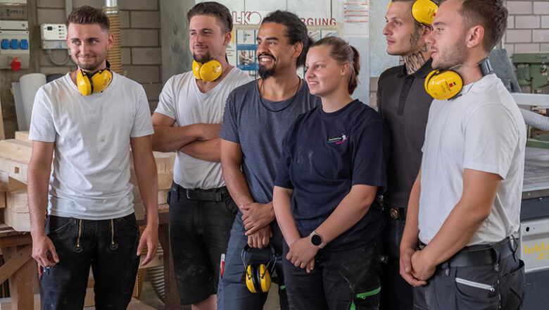 Dachdeckerhandwerk boomt – Warum sich eine Ausbildung lohnt