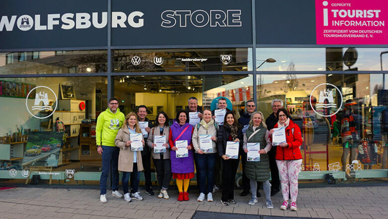 Neue Gästeführerinnen und Gästeführer für Wolfsburg