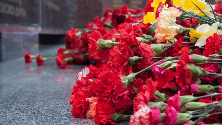 Stille Kranzniederlegungen zum Tag des Gedenkens an die Opfer der Nationalsozialistischen Gewaltherrschaft