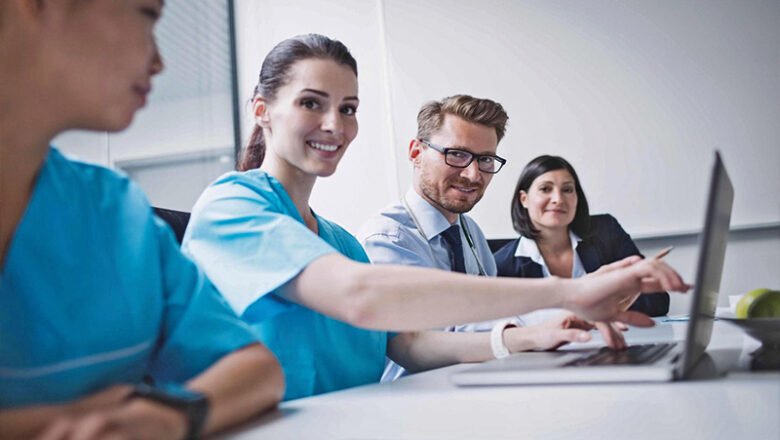 Karriere in der Pflege: berufsbegleitend zur Führungskraft