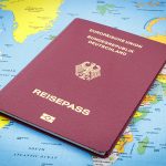 Britischer Humor trifft Reiselust – The Joys of Travel