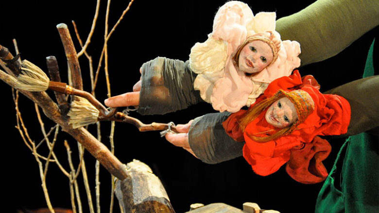 Figurentheater: „Schneeweißchen und Rosenrot“
